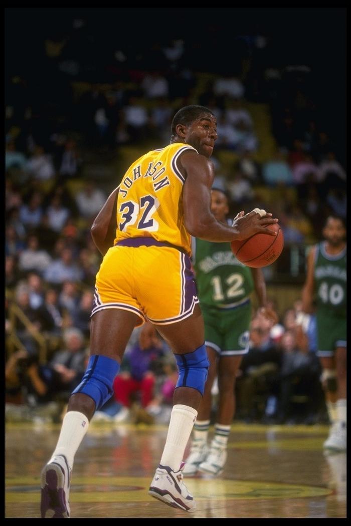 边锋转为中 边锋转为中